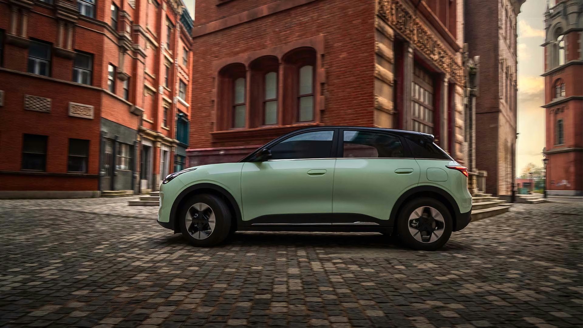 geely_e2_lifestyle_19